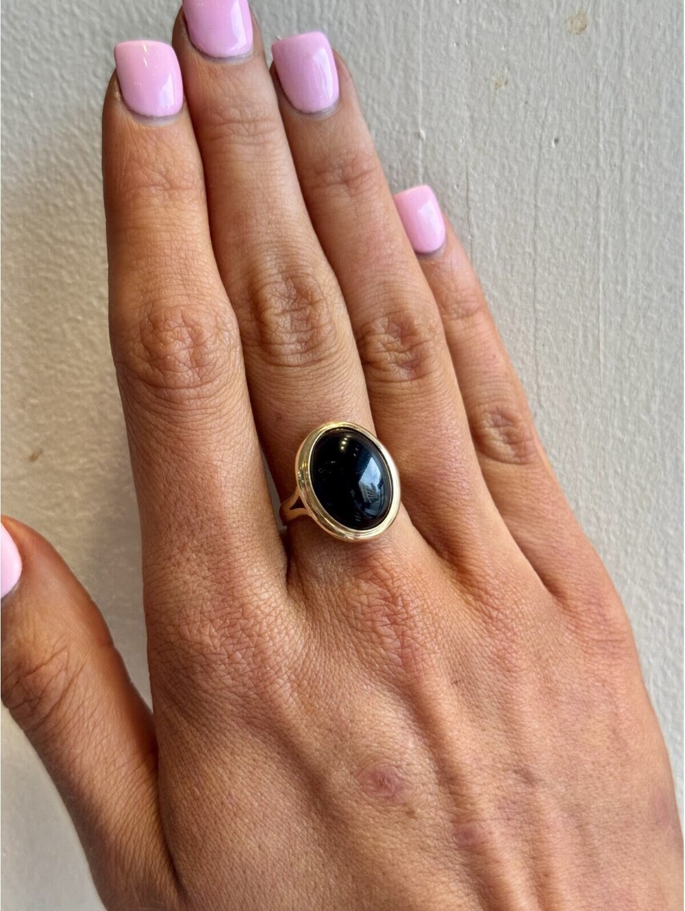14K YELLOW GOLD RING WITH ONYX